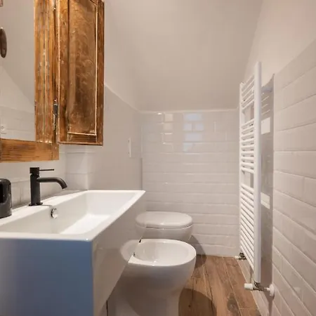 La Rosa Del Borgo Apartment Ancona